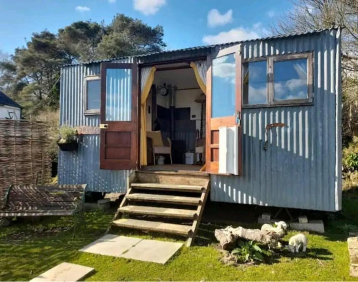 Treguth Glamping Unique Experience - Themed Huts Hotel Saint Day Exterior foto