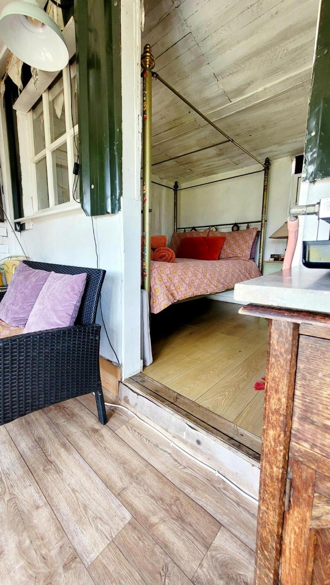 Treguth Glamping Unique Experience - Themed Huts Hotel Saint Day Exterior foto