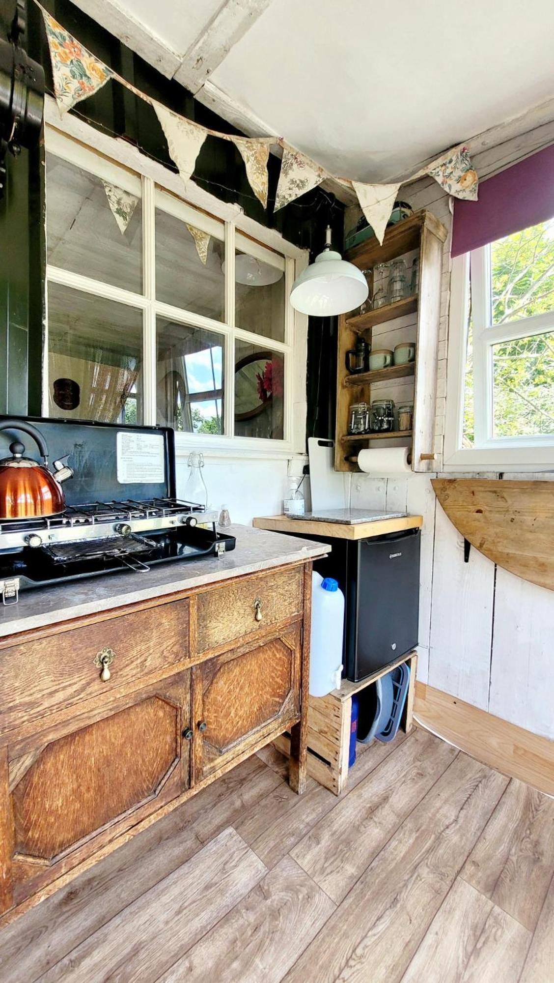 Treguth Glamping Unique Experience - Themed Huts Hotel Saint Day Exterior foto